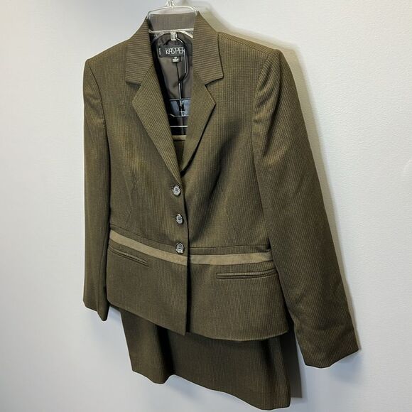 Kasper Women's Two Piece Business Suit Blazer & Skirt in Brown and Olive  4P - Picture 5 of 11